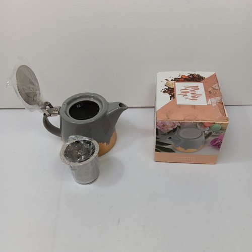 Pinky Up HARPER 20 oz. Ceramic Teapot & Infuser Loose Leaf Tea Gold Dipped Gray - Picture 11 of 15