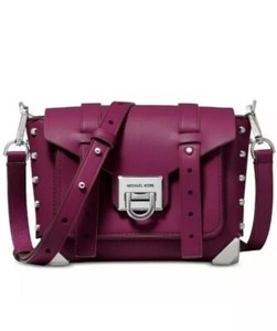 Details about ❤️ Michael Kors Manhattan Leather Garnet/Silver Crossbody Details about ❤️ Michael Kors Manhattan Leather Garnet/Silver Crossbody