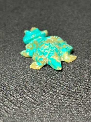 Zuni Bearded Dragon Fetish Carving Albert Livingston Native American Turquoise - Picture 10 of 17