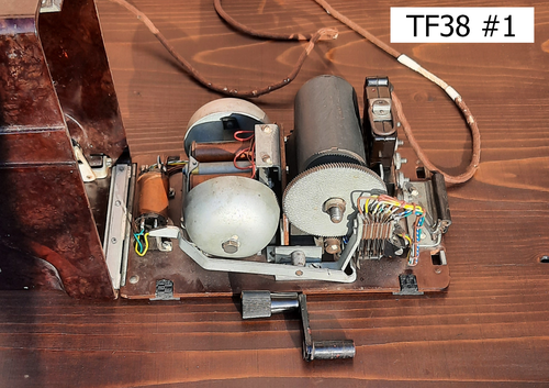 Telefoni militari Wehrmacht 1943-1944 Tischfernsprecher 38 TF38 funzionanti - Zdjęcie 7 z 21
