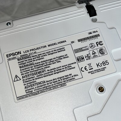 Epson EX3200 Model H369A LCD Projector w/PWR & USB Cord tested