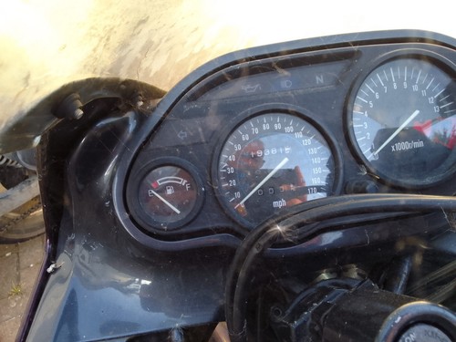 kawasaki zzr600 spares or repair - Picture 7 of 8