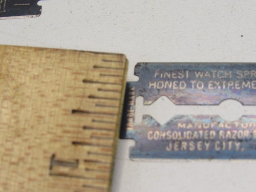 Lot Of 18 Berkeley Thin  Razor Blades Made In USA #AQ - Picture 5 of 5