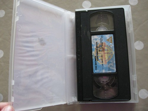 The Batman And Superman Movie VHS Video in Good Condition - Picture 4 of 6