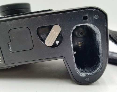 Leica SL2 Mirrorless Camera - Black -FOR PARTS- - Picture 8 of 9