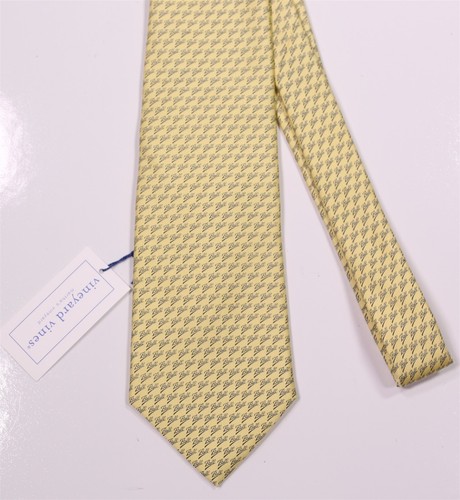 Corbata Vinevard Vines Ball Corporation con logotipo de seda amarilla nueva - Imagen 3 de 6