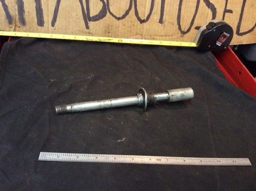 1991 Suzuki Gsf 400 Front Axle  Make Offer - Picture 7 of 12