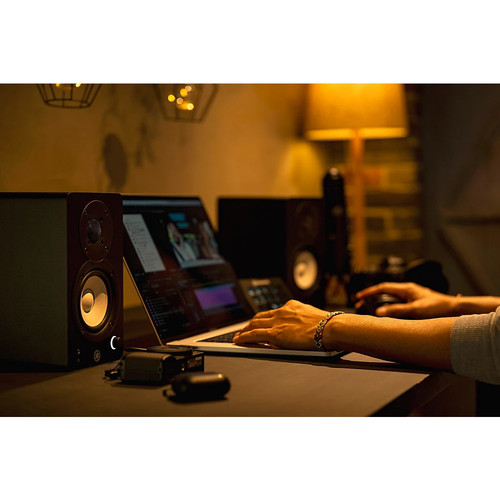 Yamaha HS4 4.5" Black Powered Studio Monitors (Pair) - Picture 8 of 8