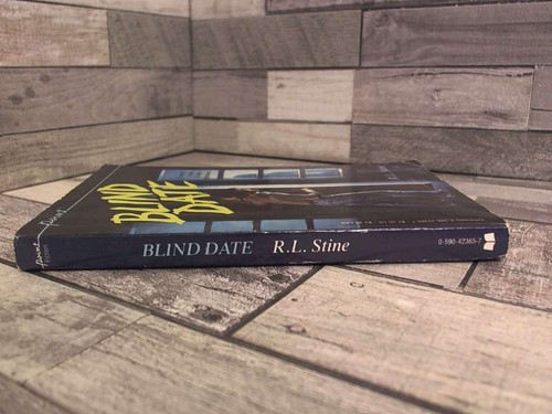 Blind Date  by Priscilla Maynard, R. L. Stine Scholastic - Picture 4 of 6