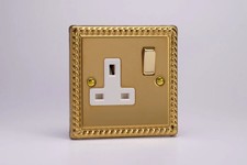 13A Socket Brass 2 Pole Classic Georgian + Brass/White Insert Varilight XG4DW