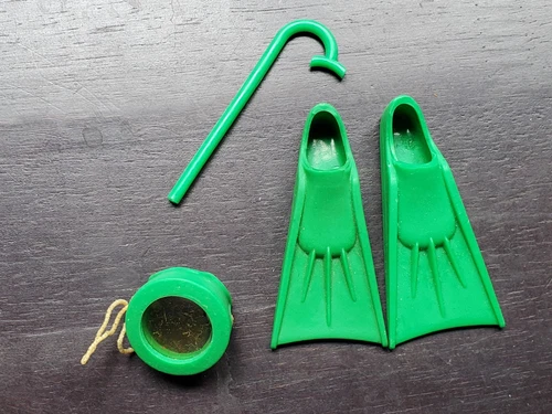 Vintage KEN Doll #1406 SKIN DIVER Green Mask, Breathing Tube & Scuba Fins 1960's