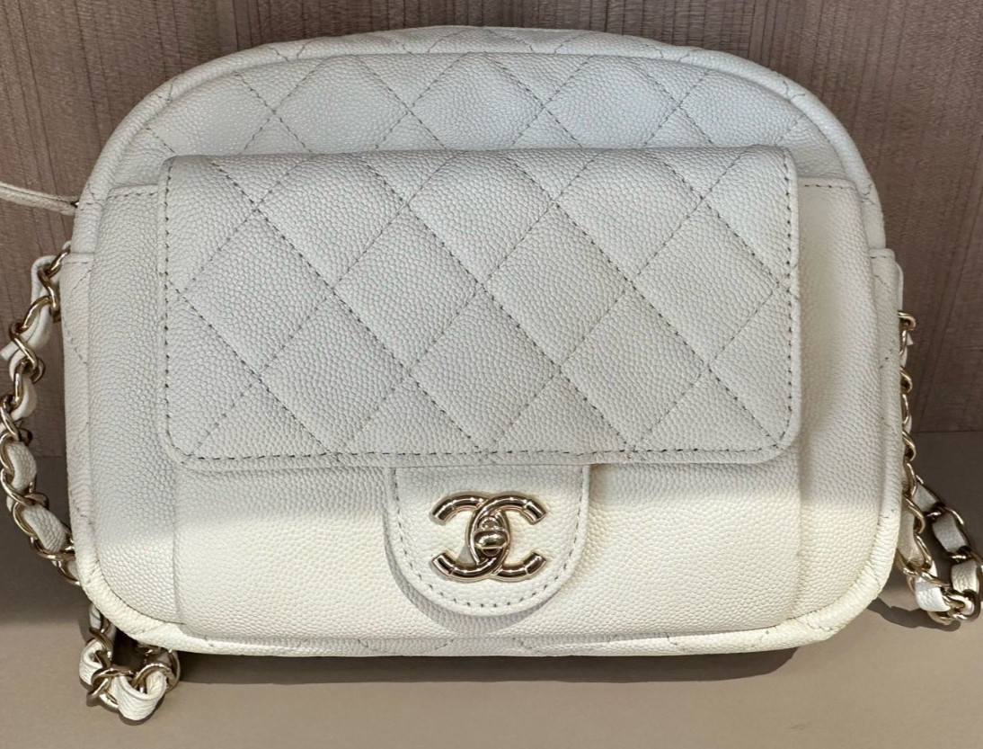 Chanel Diamond Pattern Chain Shoulder Bag Crossbody White Gold Women Classic