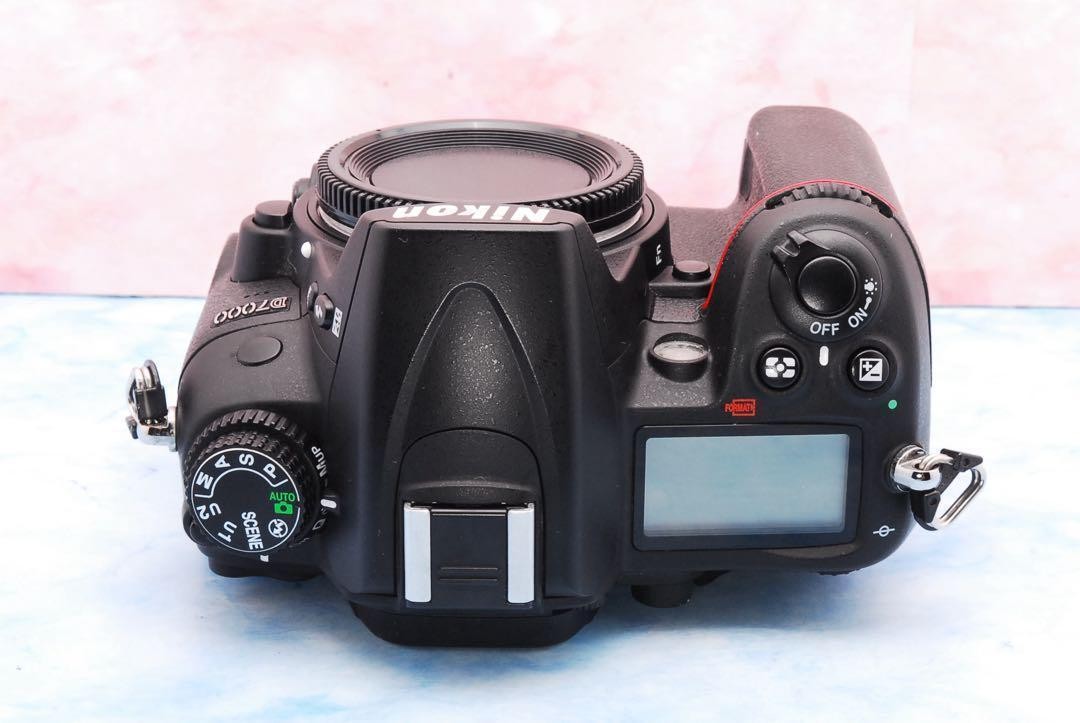 Nikon - DTKY❤️Nikon D7000 Amazon.com : Nikon D7000 16.2 Megapixel Digital SLR Camera