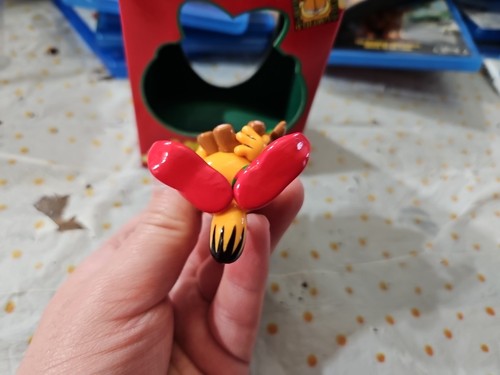 Garfield Weihnachtsschmuck Pooky Bear Elfe Slipper und Mütze 1996 Pfoten trimmen einen Baum - Bild 10 von 10