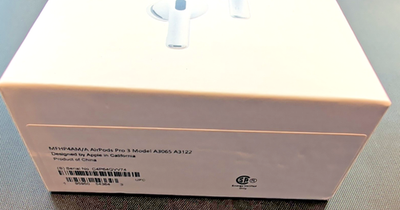 Apple AirPods Pro with Wireless Charging Case - White for sale