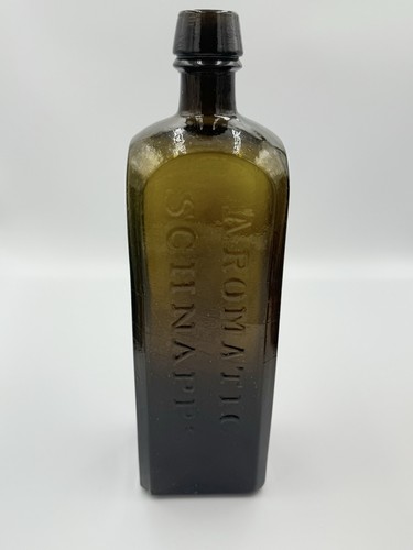 Beautiful Early UDOLPHO WOLFE'S AROMATIC SCHNAPPS Medicine Bottle ~ Olive Green - Picture 4 of 15