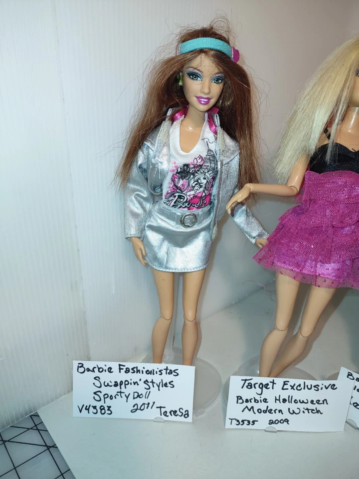 Barbie 5 piezas. Real 1ª Fashionista Teresa Intercambio Estilos, Halloween Bruja Moderna+ Foto 4 de 4