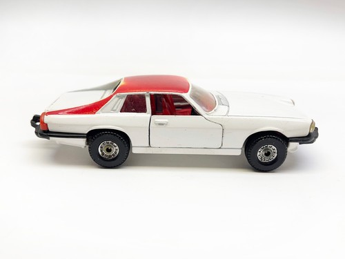 Vintage Corgi Jaguar XJS diecast model - Picture 5 of 8