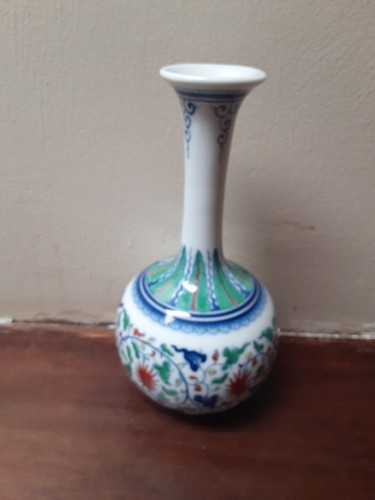 chinese blue and white green porcelain vase 8.5in - Picture 4 of 19
