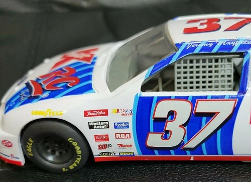 Jeremy Mayfield #37 Kmart RC 1995 NASCAR Ford Thunderbird 1/24 Diecast Race Car - Picture 10 of 12