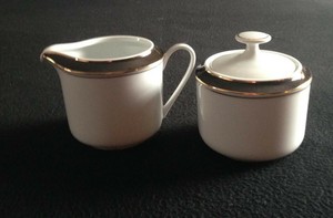 Crown-Porcelain-Prestige-Creamer-and-Lidded-Sugar-Bowl-with-Black-and-Gold-Trim
