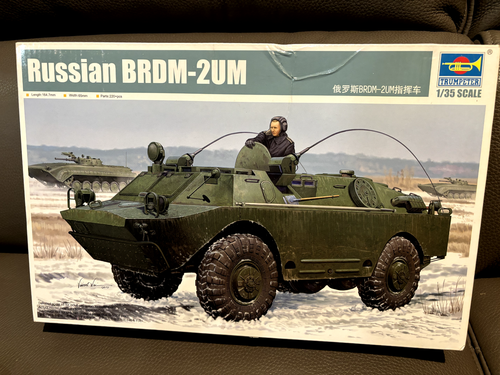 1/35 Trumpeter 05514 Russian BRDM-2UM Armored Command Car - Picture 4 of 4