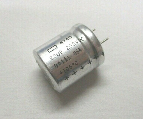 Condensatore elettrolitico radiale, Sprague Extralytic 674D 9411L, 82uF 200Vdc - Picture 2 of 6