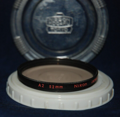 NIKON NIPPON KOGAKU 52mm A2 filter RARE print w/red letters VINTAGE no scratches - Picture 1 of 2