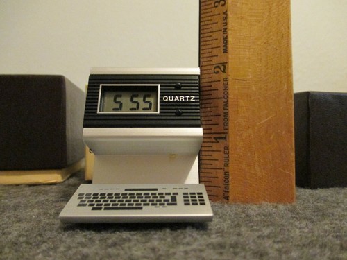 1980's NOS (2) QUARTZ PROMO COMPUTER CLOCK / DESK ADVERTISEMENT- NEW BATTS W/BOX - Picture 10 of 10