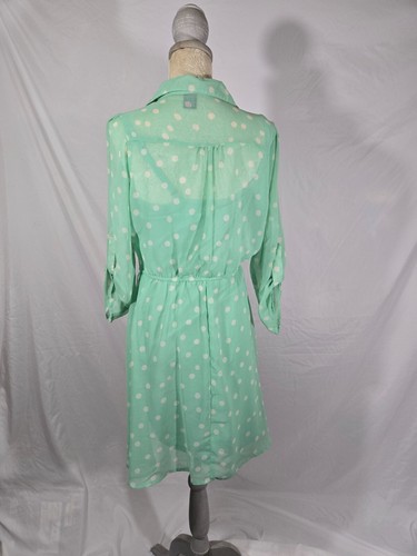 Vestido Rue 21 verde azulado a lunares verde azulado blanco talla grande - Imagen 4 de 6