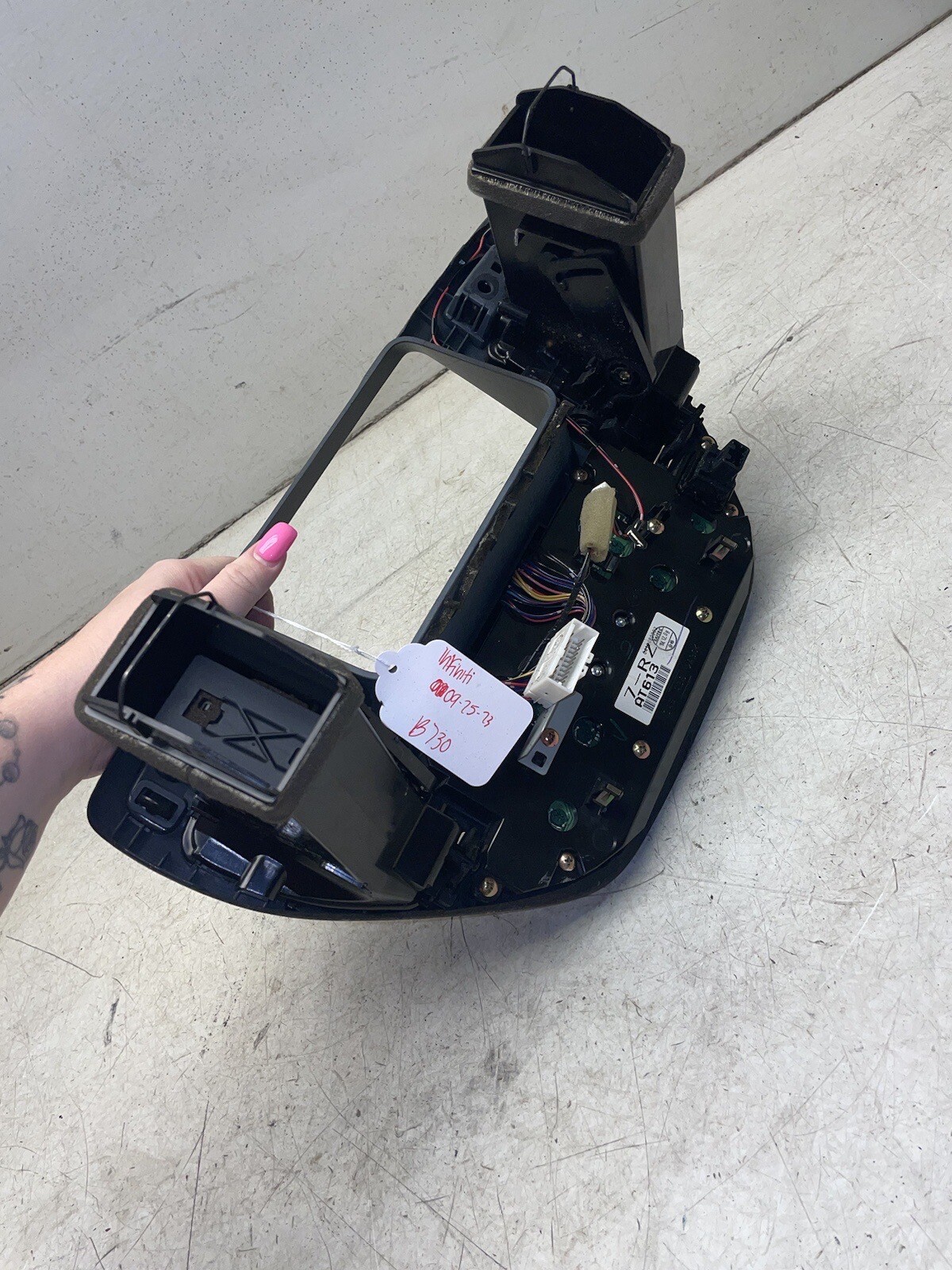 0206 Infiniti Q45 Radio MAP Climate Control Bezel Dash Air Vent NAV