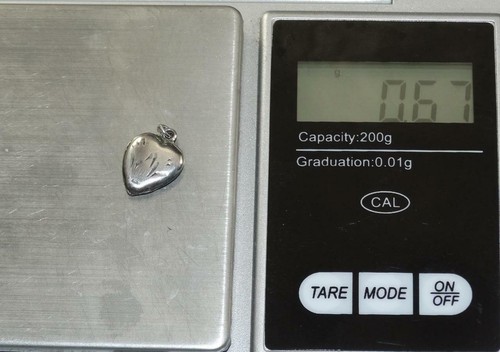 Vintage 1940S Puffy HEART small Engraved cut design Sterling Silver Charm #20d2 - Picture 4 of 4