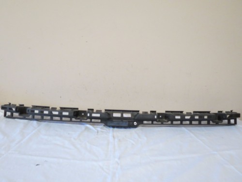 Soporte central parachoques trasero híbrido Chevy Volt 11-15 con sensor OEM 22820091 - Imagen 1 de 8