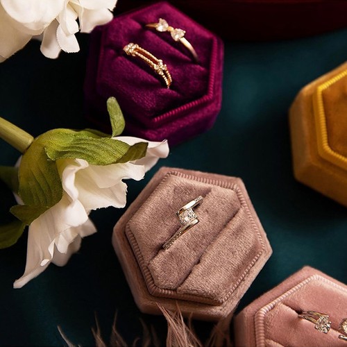 Hexagon Velvet Ring Box with Detachable Lid Wedding Ceremony Double Rings Holder - Picture 10 of 23