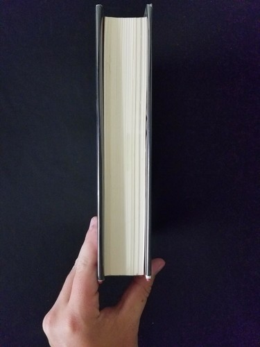 W.E.B. Griffin-Blood and Honor 1996 first edition - Picture 5 of 8