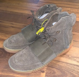 Kanye West 's Yeezy Season 1 Yeezy 750 gray gun zipper Real