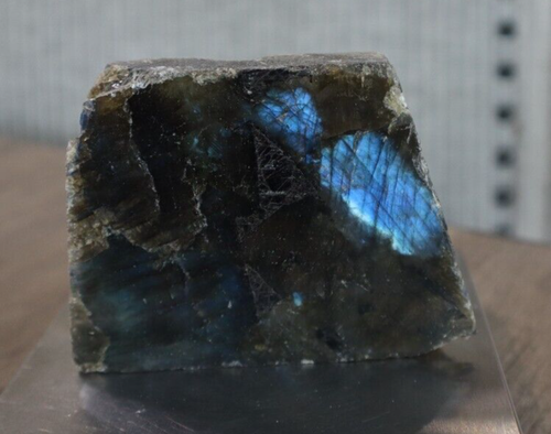 PIEDRA CRUDA DE LABRADORITA FORMA LIBRE 3,29 X 2,42 PULGADAS/136,6 GRAMOS - Imagen 3 de 7