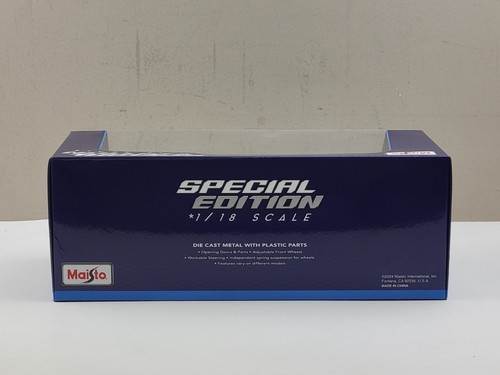 Maisto 1:18 Scale 1967 Chevrolet Chevy Camaro Z/28 Coupe Diecast Model - Purple - Picture 4 of 5