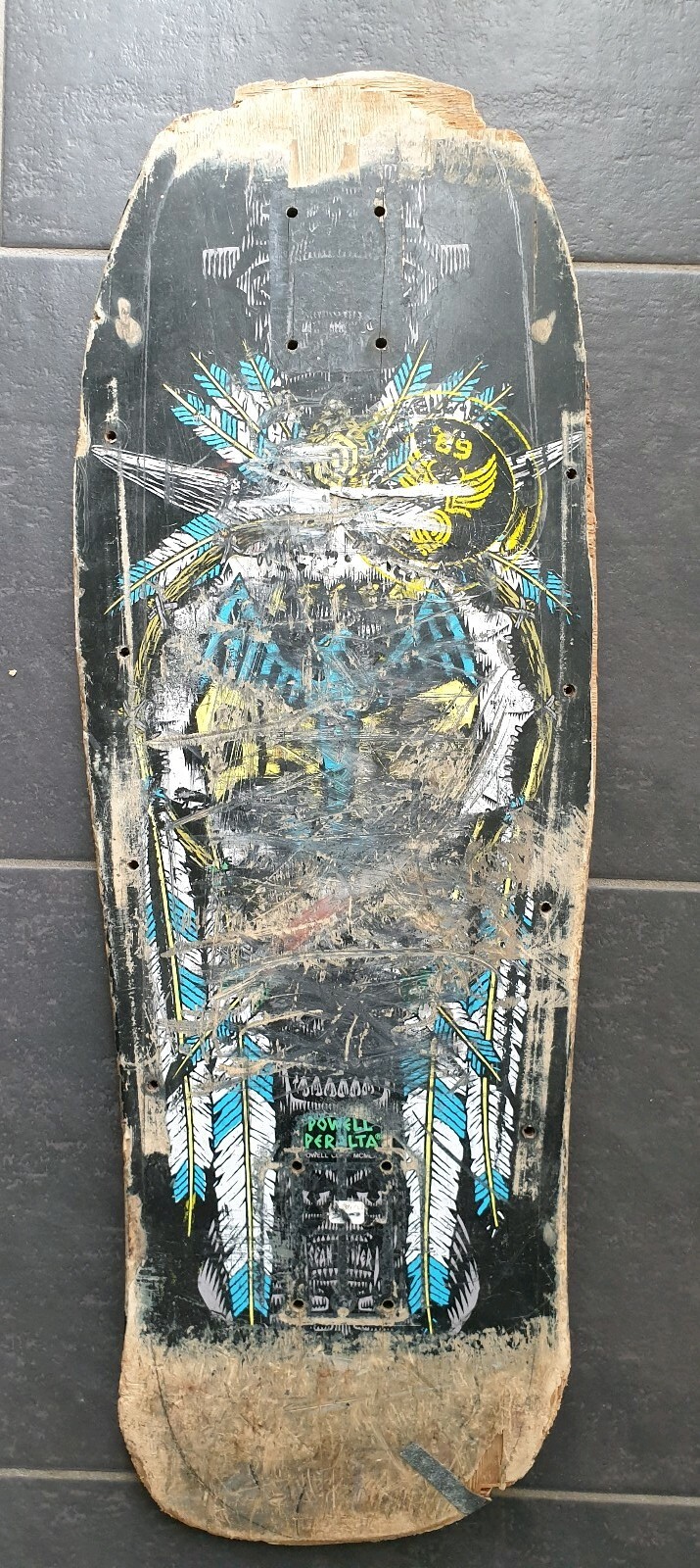 Extrem rares Powell Peralta Steve Saiz Totem S board Deck 80s Extrem rares Powell Peralta Steve Saiz Totem S board Deck 80s
