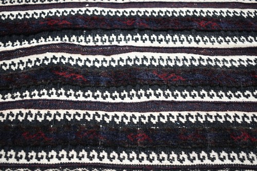 Fabulous Antique Saddlebag Rug 23'' x 54'' Tribal Completely Saddlebag Wall Rug - Picture 4 of 11