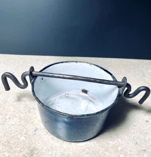 36 PCS ANTIQUE CHILD TOY ENAMELWARE GRANITEWARE TEA SET BAKEWARE POTS PANS - Picture 20 of 21