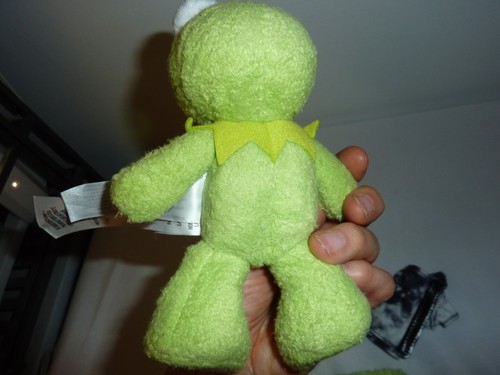 Raro Disney Kermit La Rana NuiMOs Muñeca de Peluche con Vestido Esqueleto Abrigo de Piel Sintética! - Imagen 7 de 7