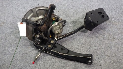 SUZUKI CARRY TRUCK DA63T Front Knuckle (with Spindle) RH TESTED GENUINE JDM - Picture 5 of 8