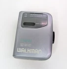 VTG Sony Walkman Cassette Player AM FM Radio WM-FX141 Tape Deck WORKS! **READ**