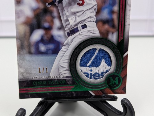 2022 Topps Museum Collection Chris Taylor Emerald Meaningful Material Relic 1/1 - Bild 2 von 7