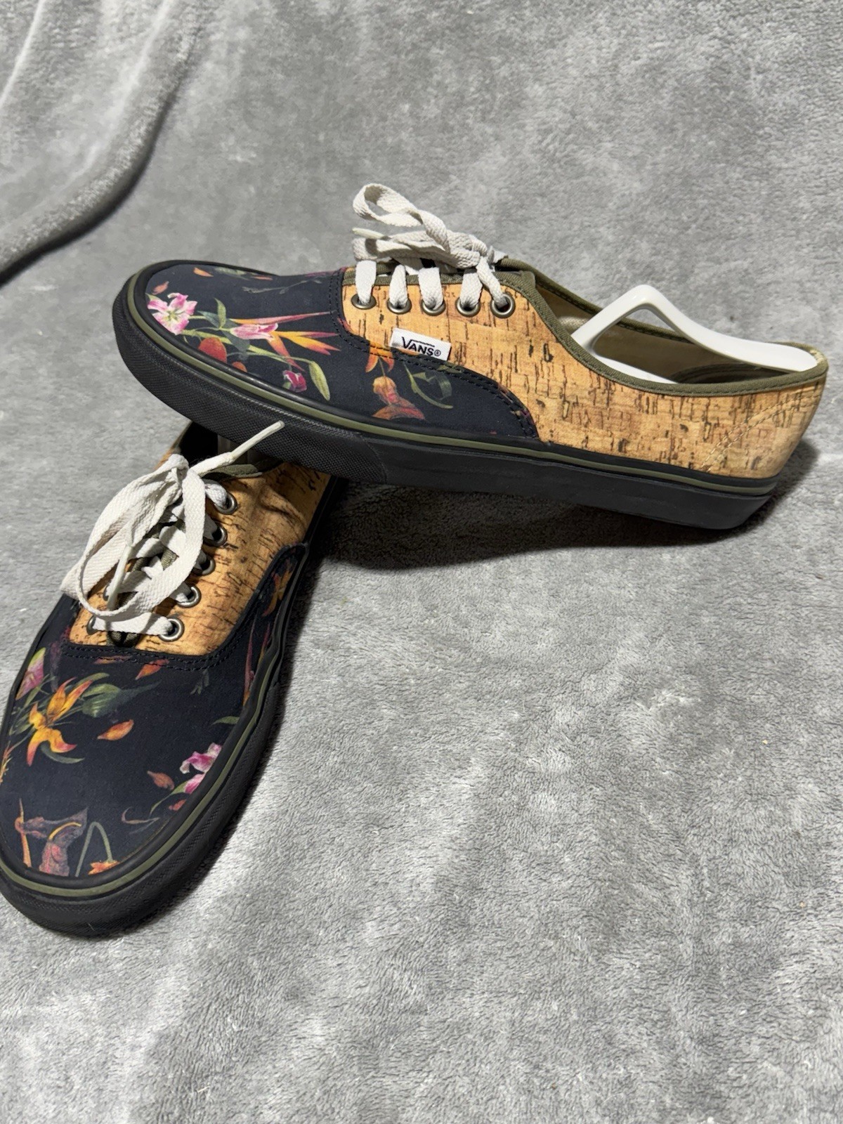 Vans Custom Design Low Top Floral & Cork Men’s Si… - image 3