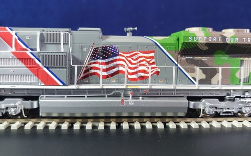 ATHEARN GENESIS HO #01943 EMD SD70AH w/DCC & SOUND 'SPIRIT OF UP' #1943 *NEW* - Picture 18 of 23