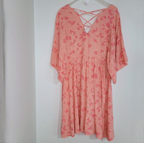 Torrid Coral Floral Mini Challis Skater Dress. Torrid Size 1 (14/16) - Imagen 4 de 6