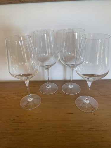 Set 4 bicchieri da vino Bormioli Rocco Electra con gambo trasparente - Foto 2 di 6