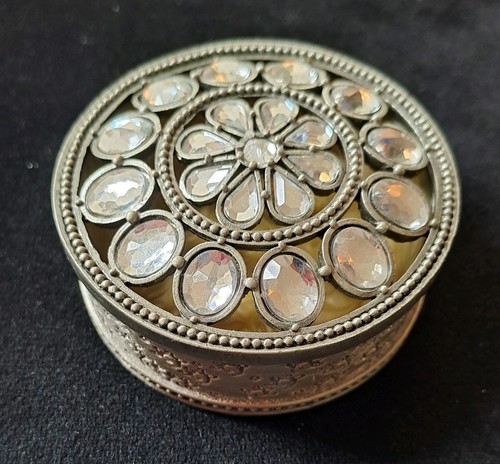 RARE Vintage Floral Crystal Rhinestone Silver Tone/Enamel Inside Trinket Box. - Picture 20 of 24